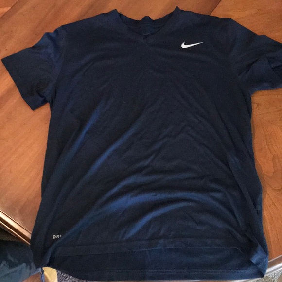 Nike Men’s Dri-Fit V-neck shirt - Picture 1 of 3